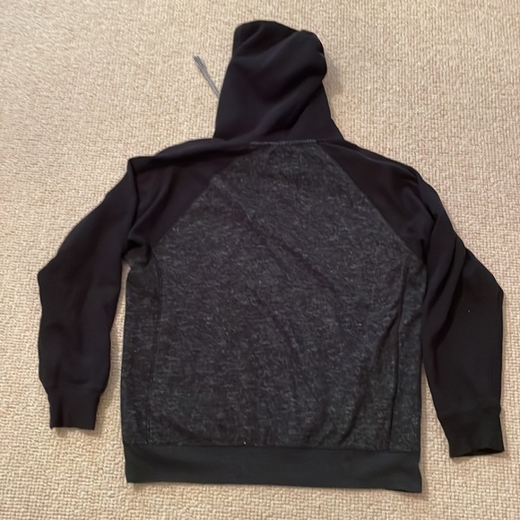 Billabong junior size Large hoodie in dark grey and black - Picture 6 of 8